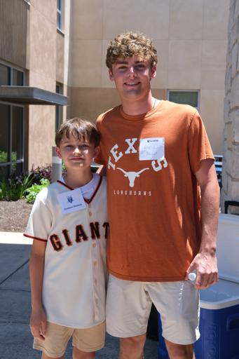 2026-05-19 | Alumni College T-Shirt Day