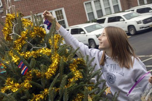 House Tree Decorating