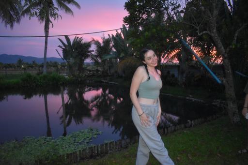 Traveler self uploads