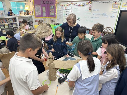 Students and Faculty Design/Craft Centennial Floats
