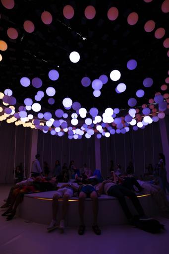 Day 8 - Balloon Museum & Château de vincennes