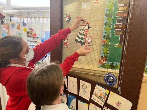 Deck the Halls with the Lower School Student Council