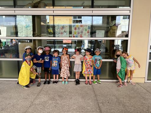 Sea Otters: Traditional Kinder