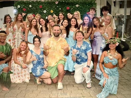 USA for Older Teens: Hawaii Sea Turtle Service & Adventure (June 29-July 9)