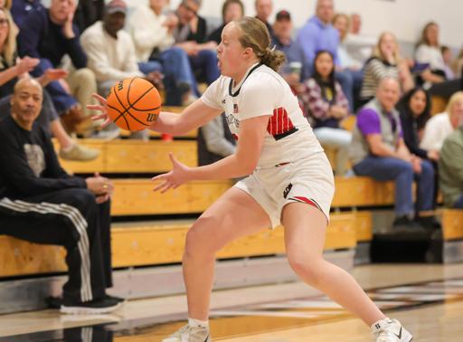 V Girls Basketball vs. Kent 2026
