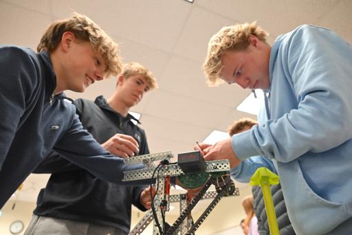 US Robotics 2024-2025