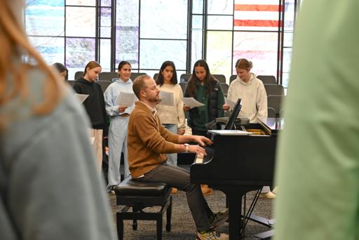 Chanteurs Rehearsal MLK Town Hall