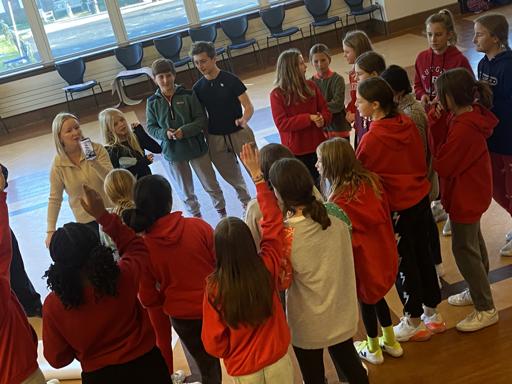 Grade 6 Christmas Decorating