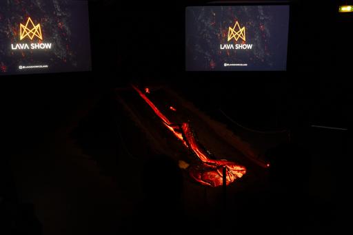 Day 04 - Glacier, Black Sand & Lava