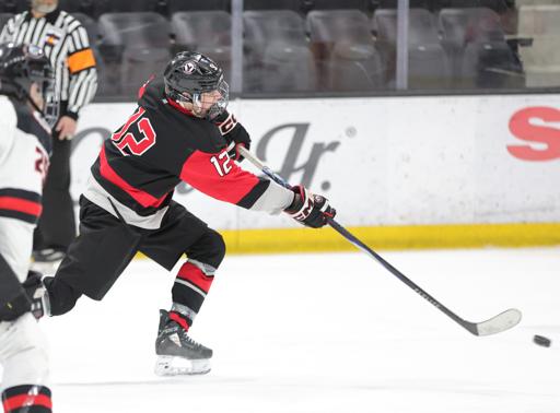 Ice Hockey vs Glenwood Springs 2025