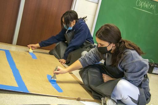 Engineering Students Build Annie Signs