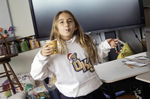 Grades 3 & 4 Decorated Christmas Tree