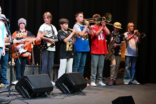Grade 6 Rock Band Concert November 2025